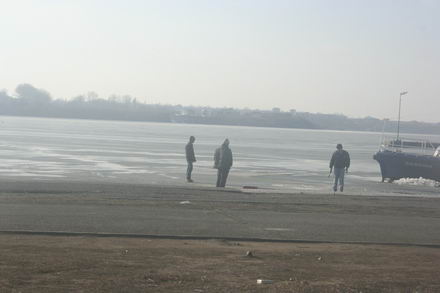 pescari_copca_pe_lacul_Siutghiol_01.jpg