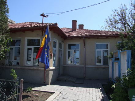 Tuzla_primaria.jpg