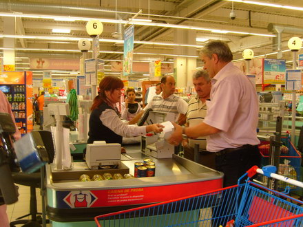 carrefour_crucea_rosie_10.jpg