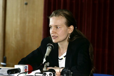 instruire_bej_iulia_vulpe_andresescu_01.jpg