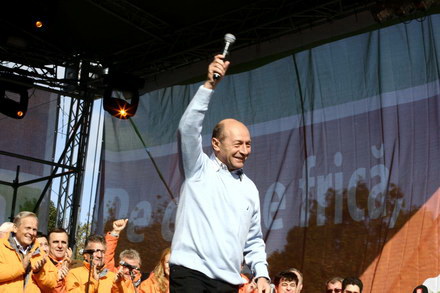 votare_pdl_traian_basescu_084.jpg