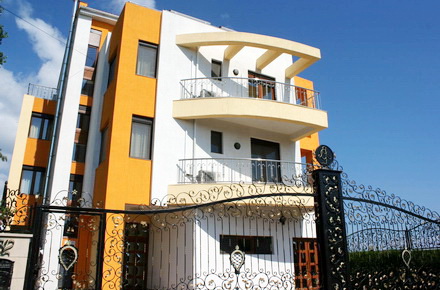 naghi_casa_George_Naghi_1.jpg