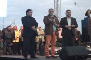 Primarul Florin Mitroi alături de localnici „Candidez în continuare la această funcție grea“