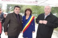 La Ziua Comunei Mihail Kogălniceanu, surprizele se țin lanț Primarul Ancuța Belu a premiat, dar a fost și premiată!  