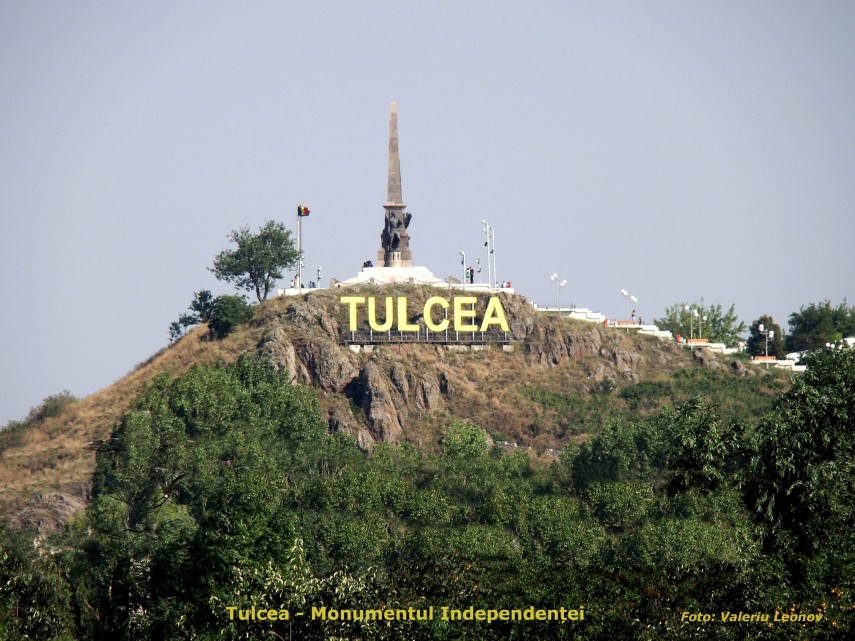 Monumnetul din Tulcea. Foto: Facebook/CJ Tulcea