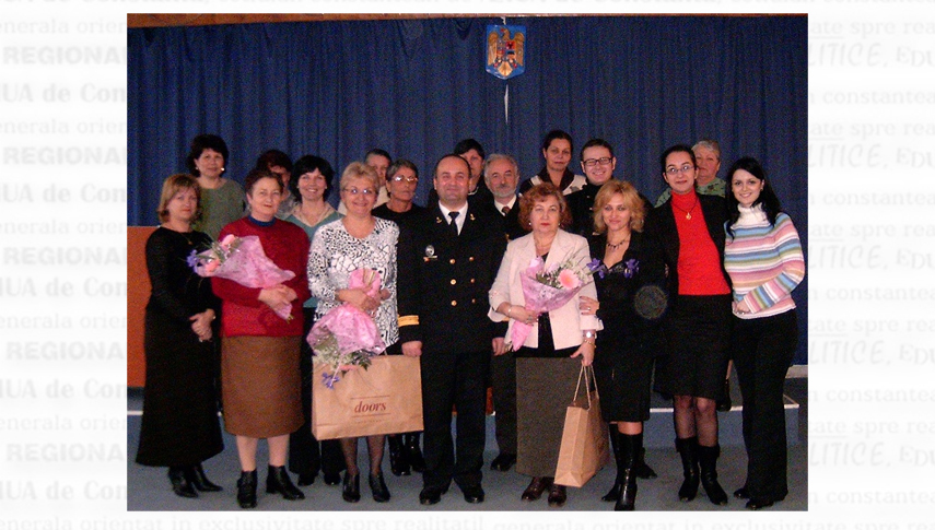18 mai 2004. Cu o parte din echipa de profesioniști ai muzeografiei navale, cu care am avut privilegiul și bucuria să conlucrez la Muzeul Marinei Române