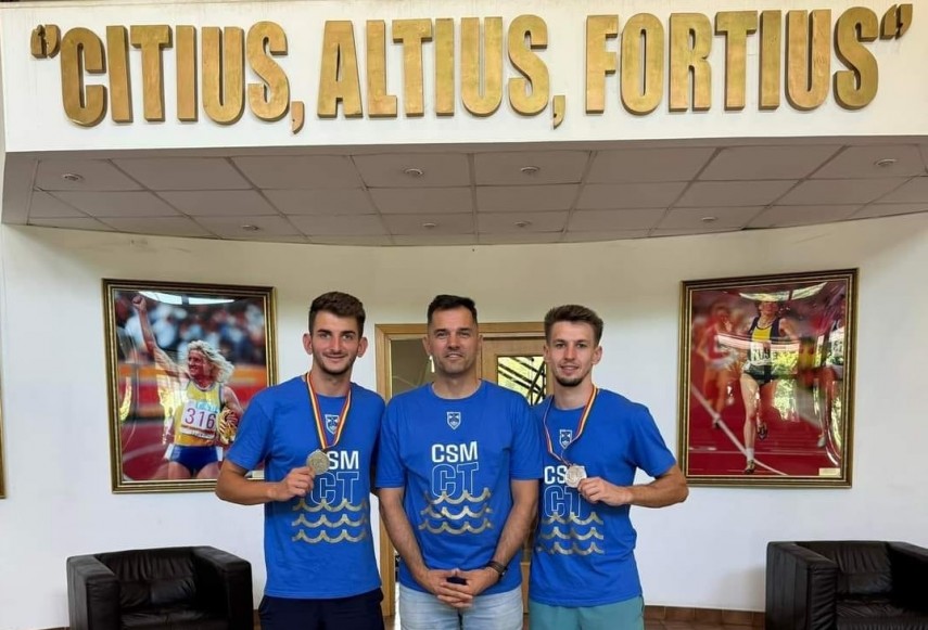 Cei doi sportivi și antrenorul Alin Larion. Sursa foto: Facebook (CSM Constanța Atletism)