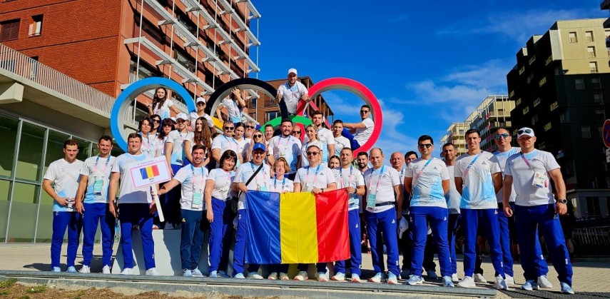 Team Romania, gata de defilare la ceremonia de închidere. Sursa foto: Facebook (Comitetul Olimpic și Sportiv Român)