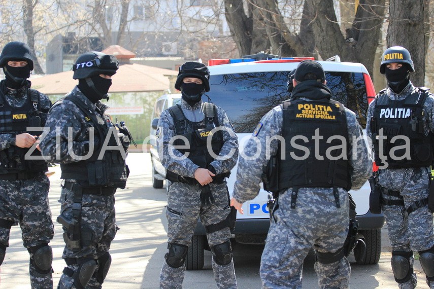 Polițiști în misiune. Foto: ZIUA de Constanța