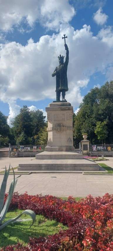 Statuia lui Stefan cel Mare și Sfânt. Sursa foto - ZIUA de Constanta