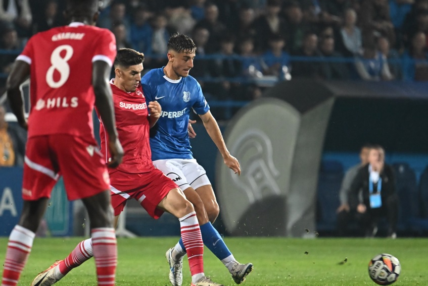 Victor Dican, în meciul Farul - Dinamo 1-1. Sursa foto: Farul Constanța