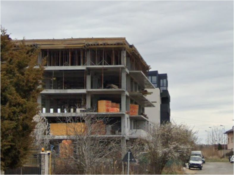 Gramina Residences SRL, liber la ridicarea unui bloc de trei etaje strada Iuliu Maniu din Constanța. Foto - google.maps