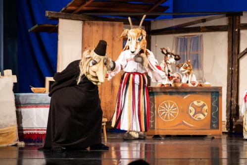 Îndrăgitul spectacol „Capra cu trei iezi” vă așteaptă la Teatrul „Căluțul de Mare” Constanța 