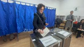 Alegeri parlamentare 2024 Felicia Ovanesian a votat pentru asanarea clasei politice (GALERIE FOTO+VIDEO) 