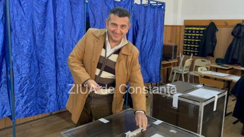 Alegeri parlamentare 2024 Claudiu Palaz a votat la Liceul Teoretic „George Călinescu” din Constanța (GALERIE FOTO+VIDEO)