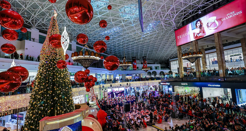 Aprinderea Luminilor de Sarbatori Palas Iasi