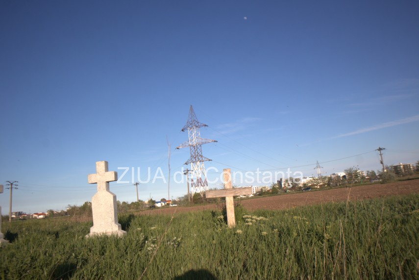 Cimitir Mamaia Sat