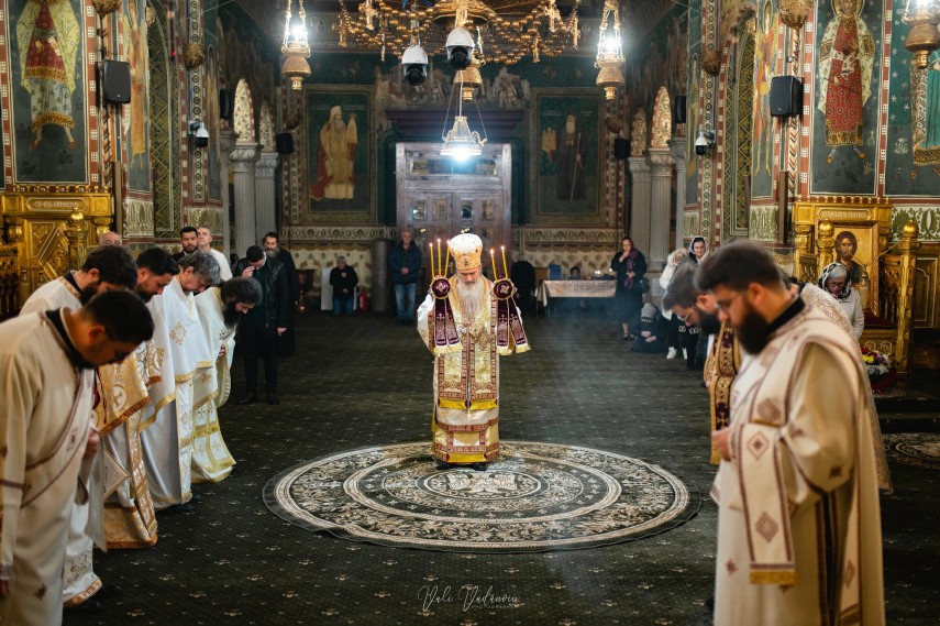 Sursa foto: Facebook/ Arhiepiscopia Tomisului