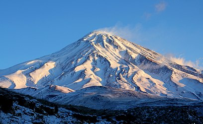 Vârful Damavand, Iran. Foto - Wikipedia