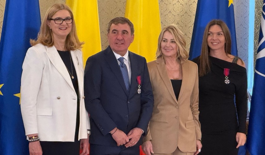 Elisabeta Lipă, Gheorghe Hagi, Nadia Comăneci și Simona Halep. Sursa foto: Facebook (Elisabeta Lipă)