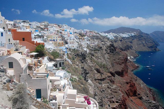 Santorini, Grecia; Sursa foto: Wikipedia